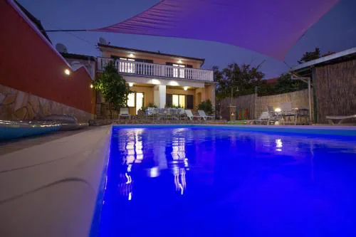 Beautiful villa Esperanza with private pool near the beach