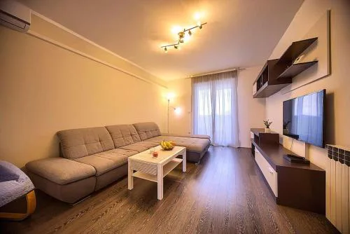 Big cozy (75m²) apartment near the beach/center