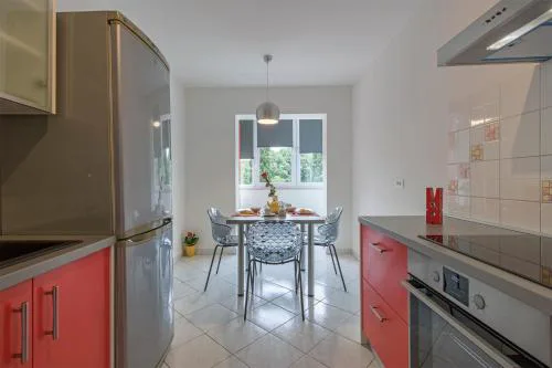 Colosseum Apartment