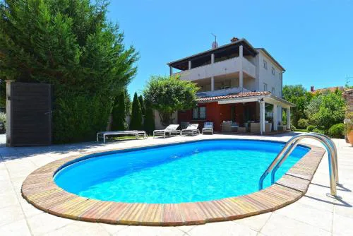 Ferienhaus mit Privatpool für 8 Personen ca 135 qm in Pula, Istrien Istrische Riviera