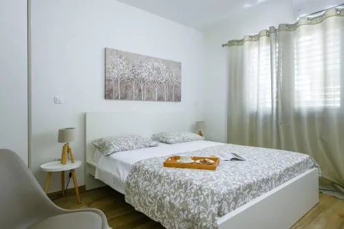 Ferienwohnung Villa Dora In Kastanjer