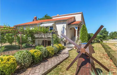 Gorgeous Studio In Pula With Wifi