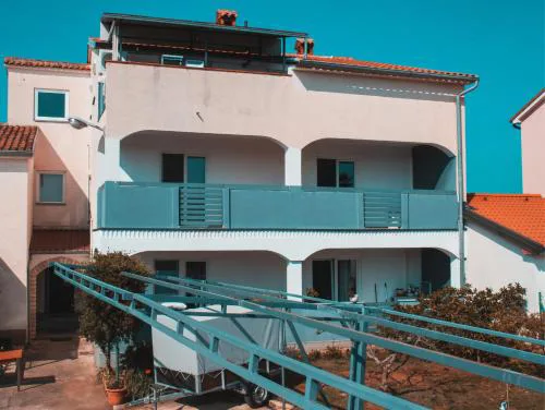 Holiday apartment DEH, Štinjan