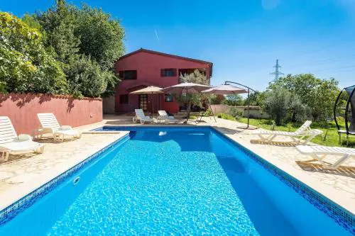 Holiday Home Pina