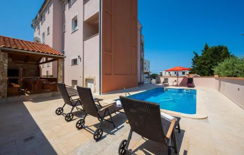 Lovely Apartment In Pula With Wifi