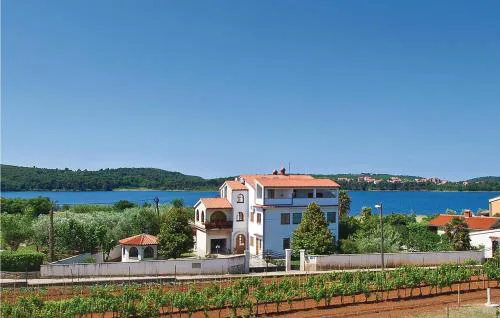 One-Bedroom Apartment In Pula