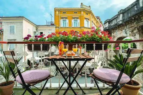 PortaAurea!Romantic balcony with a wonderful view
