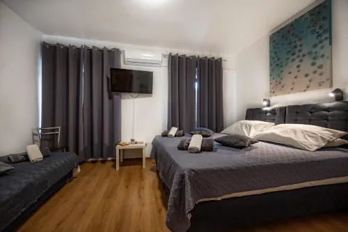 Sonia Rooms