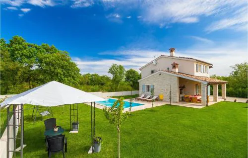 Villa Azura