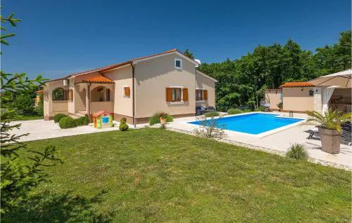 Villa Bozac