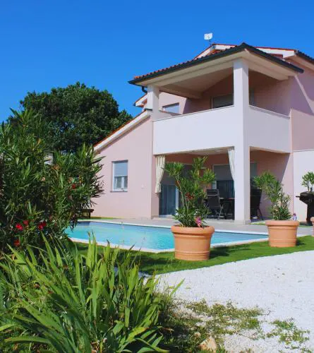 Villa ElFi