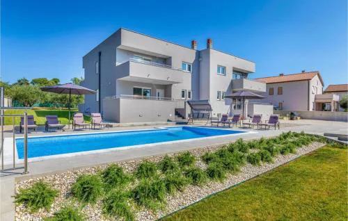 Villa Grande T&D