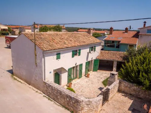 Wonderful Holiday Home in Pula