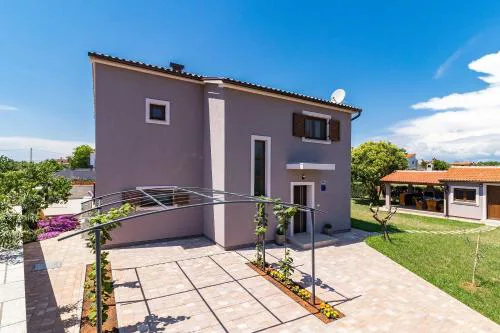 Villa mit privatem Pool, WLAN, Klima und Bäder en suite