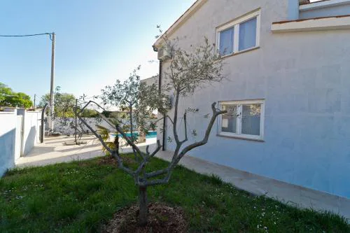 Villa Nal with private pool near Pula