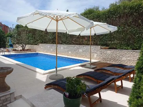 Villa Gregovica 2