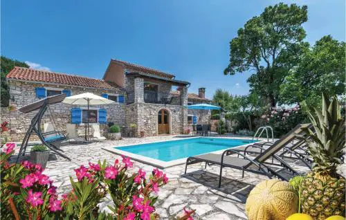 Lovely Home In Puntera