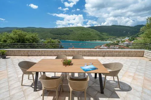 Apartment Zulijani A3
