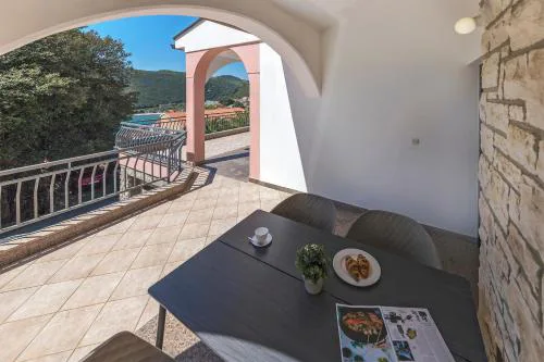 Apartment Zulijani A4