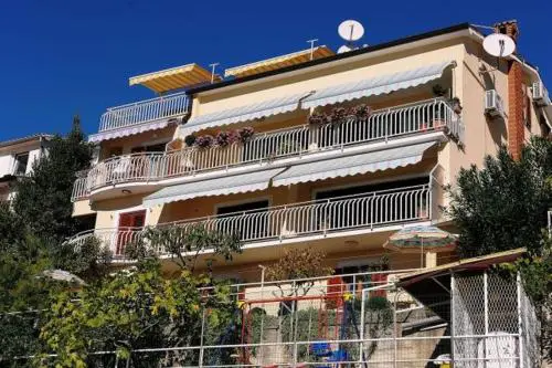 Apartments and rooms with parking space Rabac, Labin - 12368
