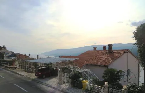 Apartments with parking space Rabac - Labin - 7410
