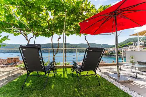 Sea view app in the port of Rabac,27