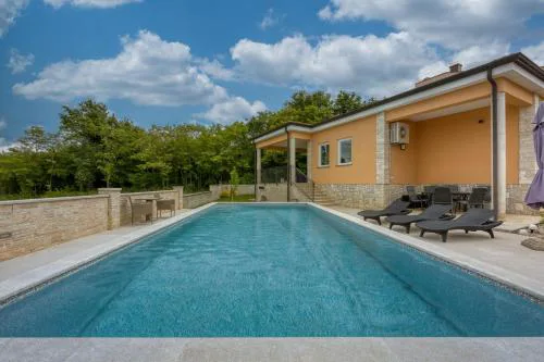 Villa Ravina