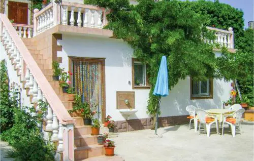 Apartment Rakalj Qr-1874