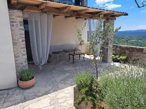 Amazing STUDIO CASA FERMEGLIA with private jacuzzie and perfect panoramic view