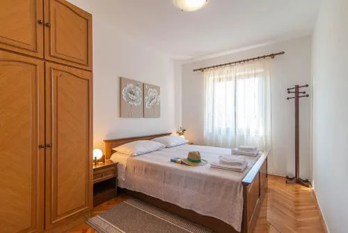 Apartment Revera