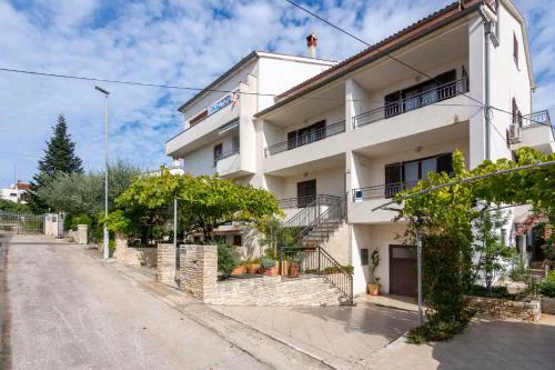 Apartments with a parking space Rovinj - 12656