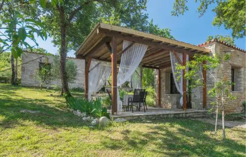 Beautiful Home In Rovinj With Wifi