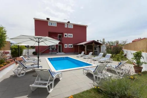 Ferienhaus In Rovinj Mit Großer Terrasse