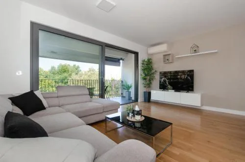 Green view apartment