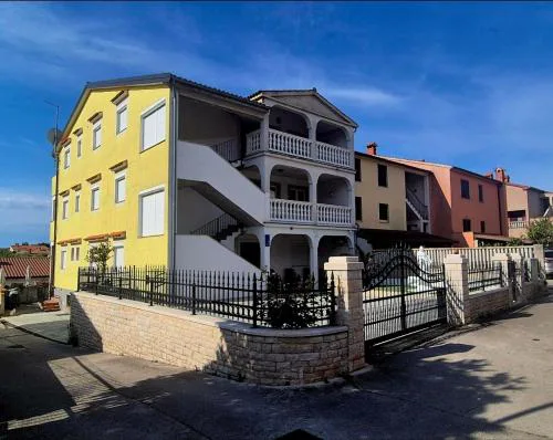 Guest House Casa Mia - Rooms & Apartments