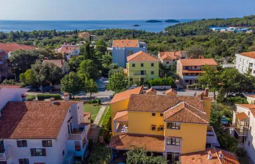 Hundefreundliches Apartment nur 10 Gehminuten zum Strand mit BBQ-Bereich, Klima, WiFi