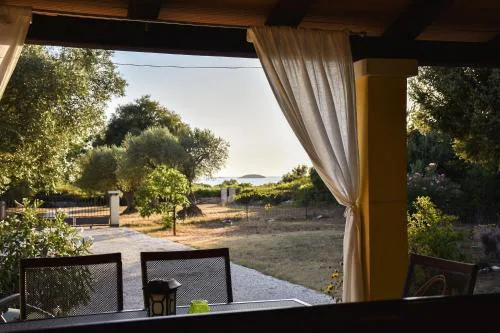 Hundefreundliches Ferienhaus nur 500 Meter zum Strand mit Meerblick und tollem Privatgarten