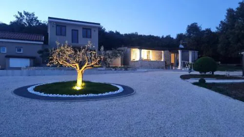 Monsena relax