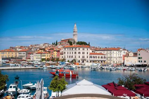 Riva Blu Sea View Apartment