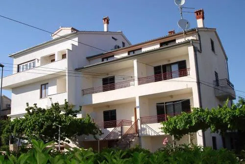 Appartement Vrancić3 Mit Eigener Terrasse