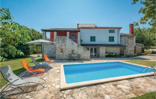 Beautiful Apartment In Rovinj With Wifi