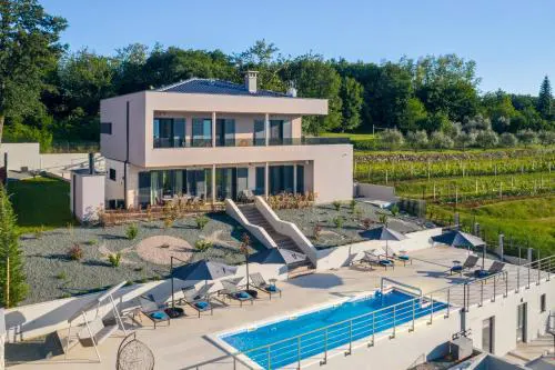 Luxury Villa Callista near Labin with kids playground, fitness and heated pool