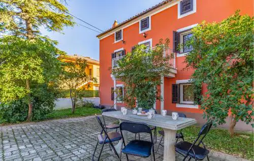 3 Bedroom Stunning Home In Sisan