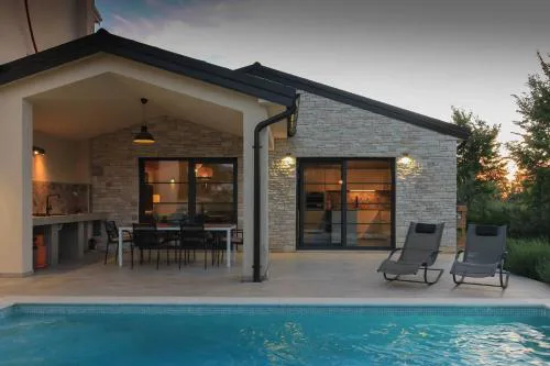 Beautiful Villa Regina with private pool near the sea by WiiBuk