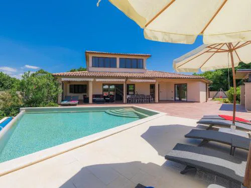 Holiday Home Andrea by Interhome