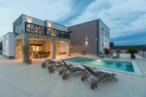 Villa Mirela Lux