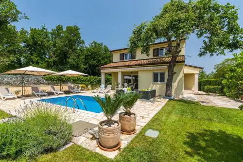 Villa Tina