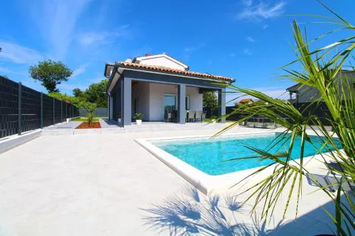 Ferienhaus mit Privatpool für 6 Personen ca 140 qm in Stinjan, Istrien Istrische Riviera