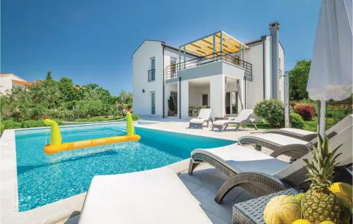Luxurious Home In Stinjan