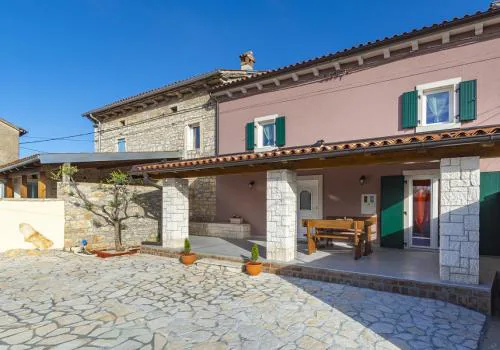 Casa Mia in Butkovići - Haus für 5 Personen